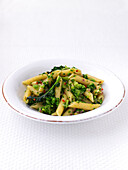 Penne pasta with broccoli and lemon