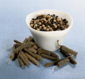 Cubeb seeds and pods