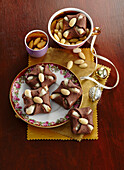 Almond chocolate cookies