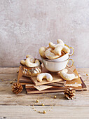 Vanilla crescents in cups and pots