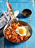 White beer beans with egg and bacon