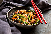 Kung Pao Chicken Bowl with Various Vegetables (China)