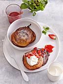 Ricotta-Pancakes mit Erdbeerkompott