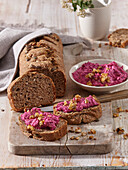 Beetroot spread with caramelized nuts