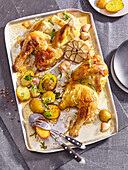 Knoblauchhähnchen mit gebackenen Rosmarinkartoffeln
