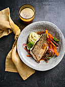 Pike-perch fillet with Keller beer carrots and white bean mash