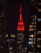 Empire State building lit up for Mars Perseverance landing