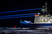 Icebreaker research vessel on research site