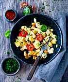 'Rührei'-Tofu mit Tomaten