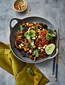 Fried rice noodles with winter vegetables