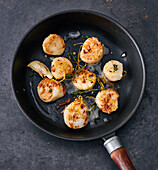 Pan-fried scallops