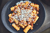 Rigatoni with Bolognese from the Dutch Oven