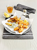Scampi with chips and tartare sauce
