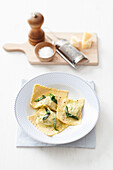 Ravioli wiht basil