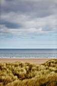 Blick auf das Meer an der Küste von Northumberland, UK