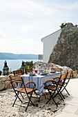 Essen im Freien auf der Terrasse einer Villa in Ithaka Griechenland