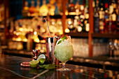 Ein Glas Margarita in einer Bar