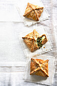 Wholemeal spinach and potato pies