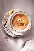Apple-potato soup with red pepper