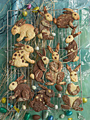 Easter bunnies made of dark and light shortcrust pastry