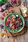 Berry blue cheese salad with figs and balsamic