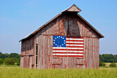 Confederate flag on American barn