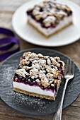 Vegan blueberry coconut cheesecake with oat crumble