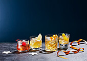 Verschiedene Whiskey-Cocktails – Rusty Nail, Godfather, Penicillin, Rob Roy
