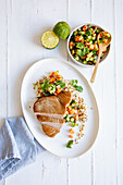Thunfischsteak mit Gurken-Quinoa-Salat