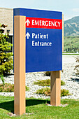 Emergency entrance sign at hospital