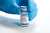 Pneumococcal virus vaccine vial