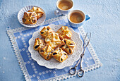 Pastries with quark, nuts and plum butter