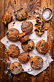 Muffins with blueberries and powdered sugar