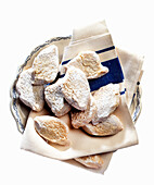 Ricciarelli (Italian Christmas biscuits)