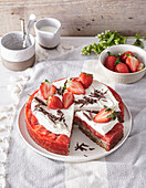 Strawberry cake with cream
