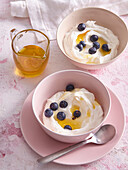 Vanilla quark cream with blueberries