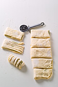 Prepare mini pistachio cordon