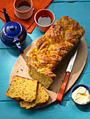 Cardamom-honey plait with apple and carrots