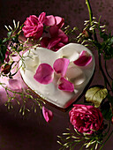 Heart-shaped jasmine rose cake