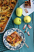 An honest old-fashioned oven-baked pancake with the taste of Apples and thyme
