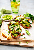 Bruschetta with grilled courgette and peas