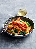 Thai noodles with shrimp