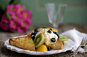 French toast with cardamom and fruit