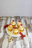 Redcurrant meringue cupcakes