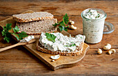 Cashew cheese with herbs