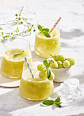 Non-alcoholic grape and mint cooler