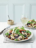 Salad with tuna, beans, and roasted peppers