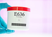 Container of the food additive E636