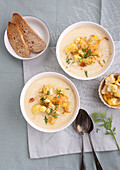 Vegan cream of cauliflower soup