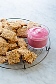 Linseed crackers with beetroot dip